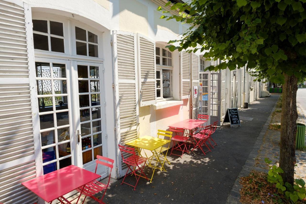 Auberge La Maison Montreau Montreuil  Exterior photo